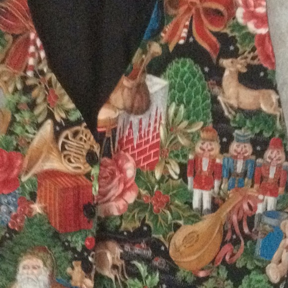 VINTAGE CHRISTMAS HOLIDAY VEST ☃️🎁🌲 - Picture 2 of 4
